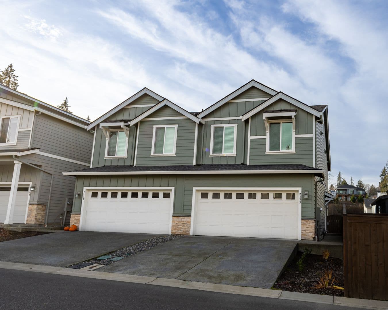 Ridgefield Townhome: 2333 S Brookside Place