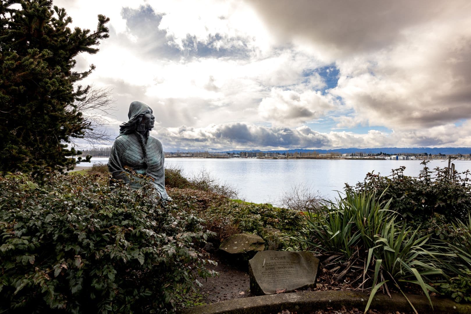 Vancouver Townhome: 1716 SE Columbia River Dr.