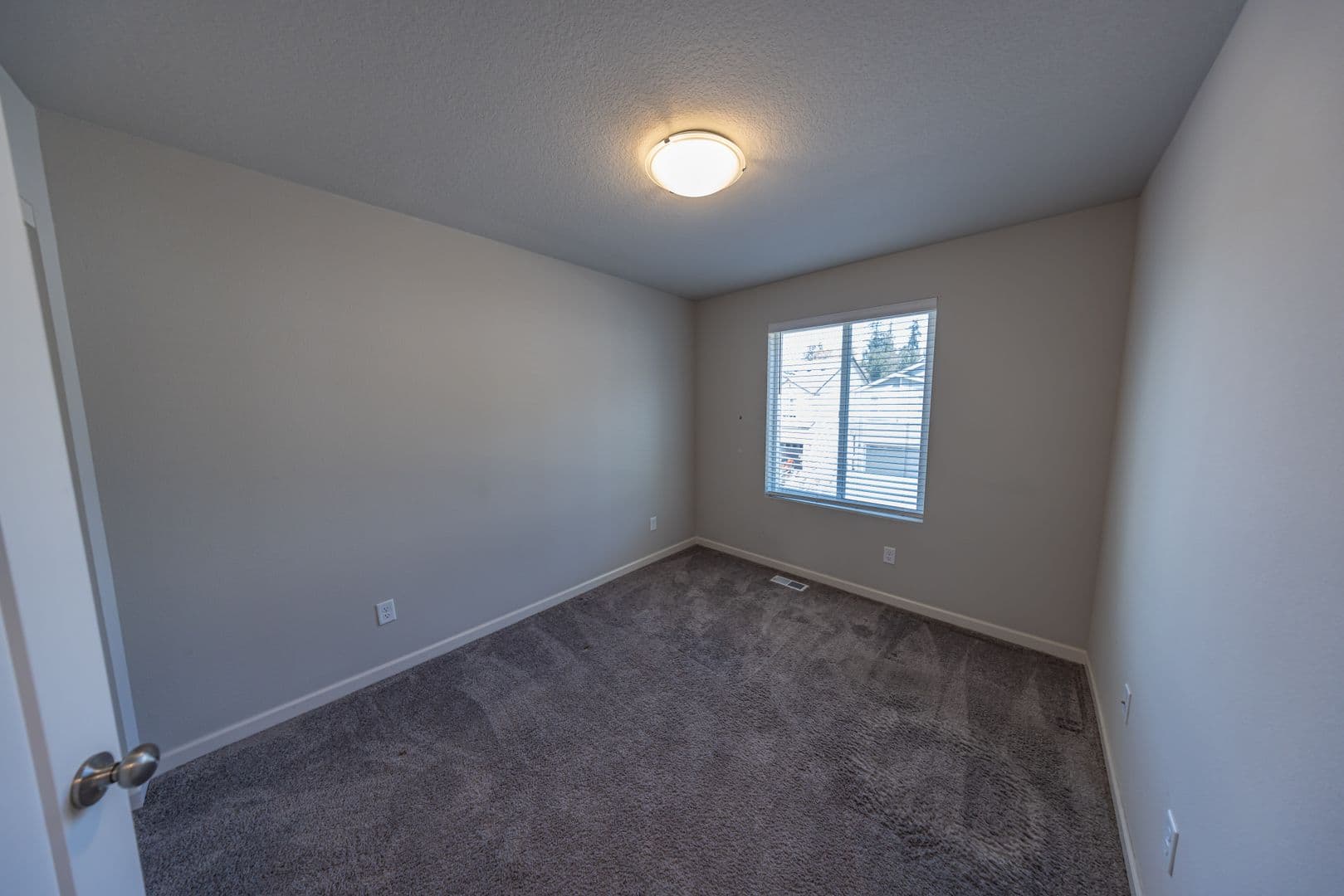 Ridgefield Townhome: 4255 S. Waters Edge Way
