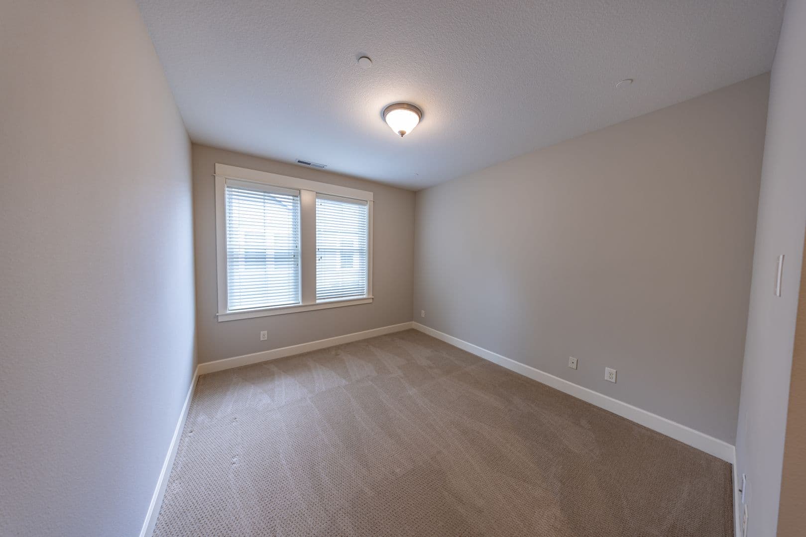 Camas Townhome: 4122 NW 77th Ave.
