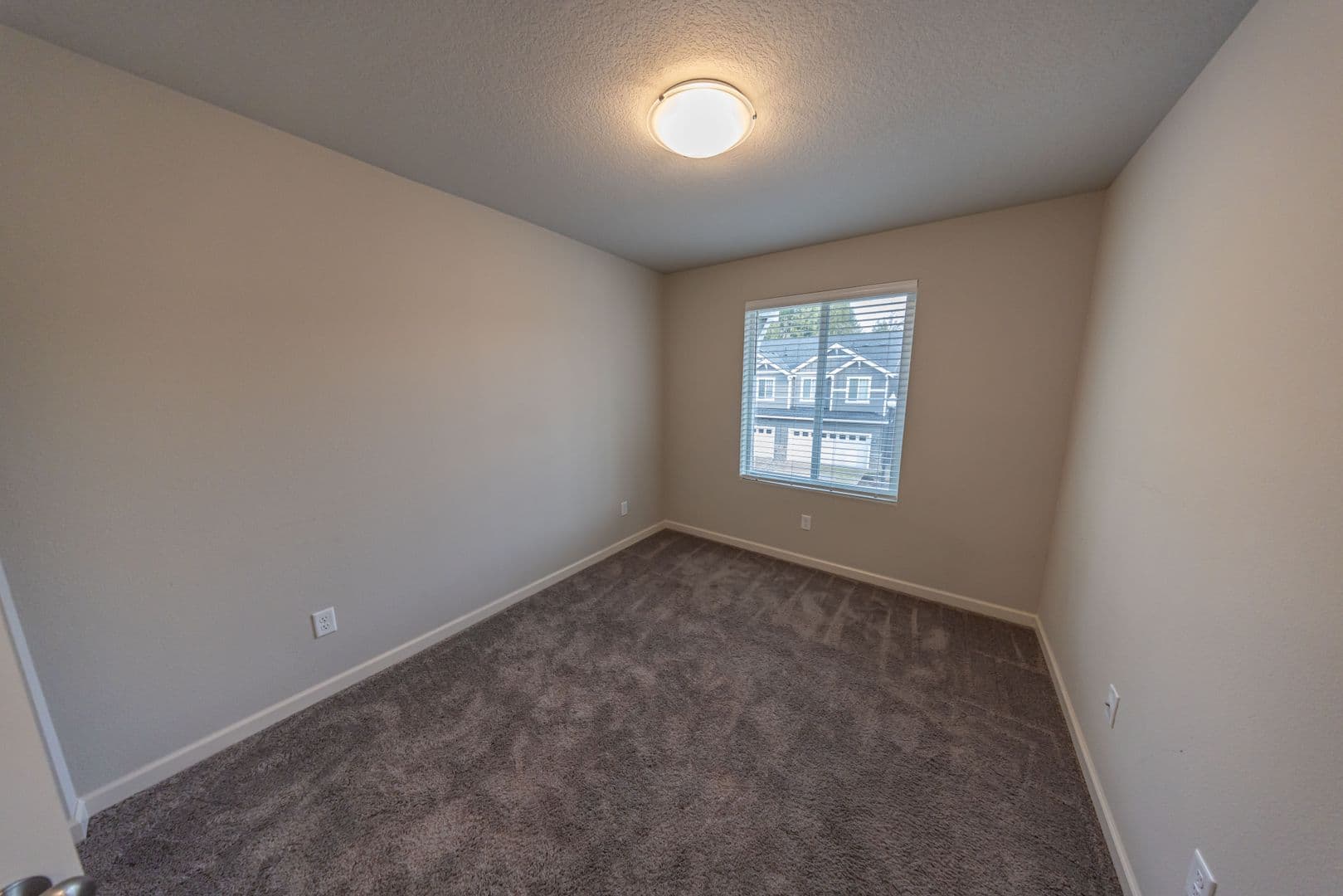 Ridgefield Townhome: 2333 S Brookside Place