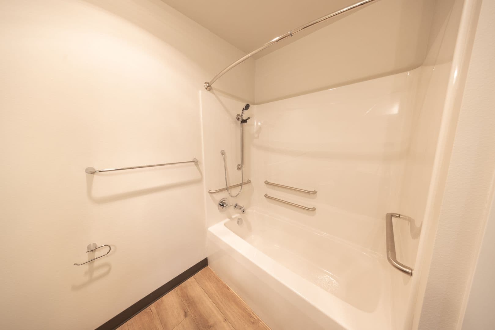 Vancouver Apartment: 1901 E 11th St #102