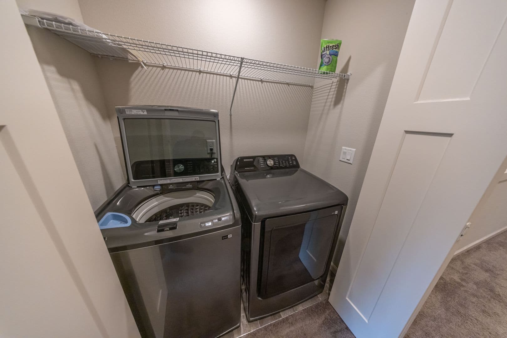 Ridgefield Townhome: 2333 S Brookside Place