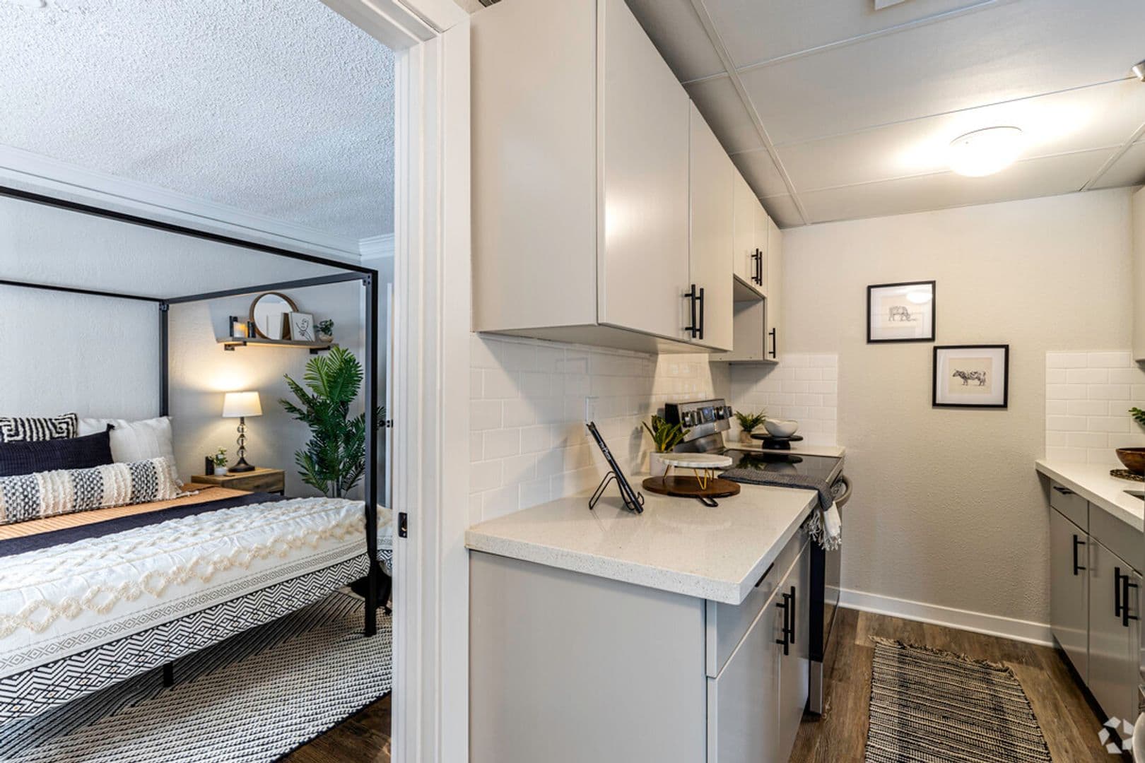 Kansas City Apartment: 409 E Armour Blvd