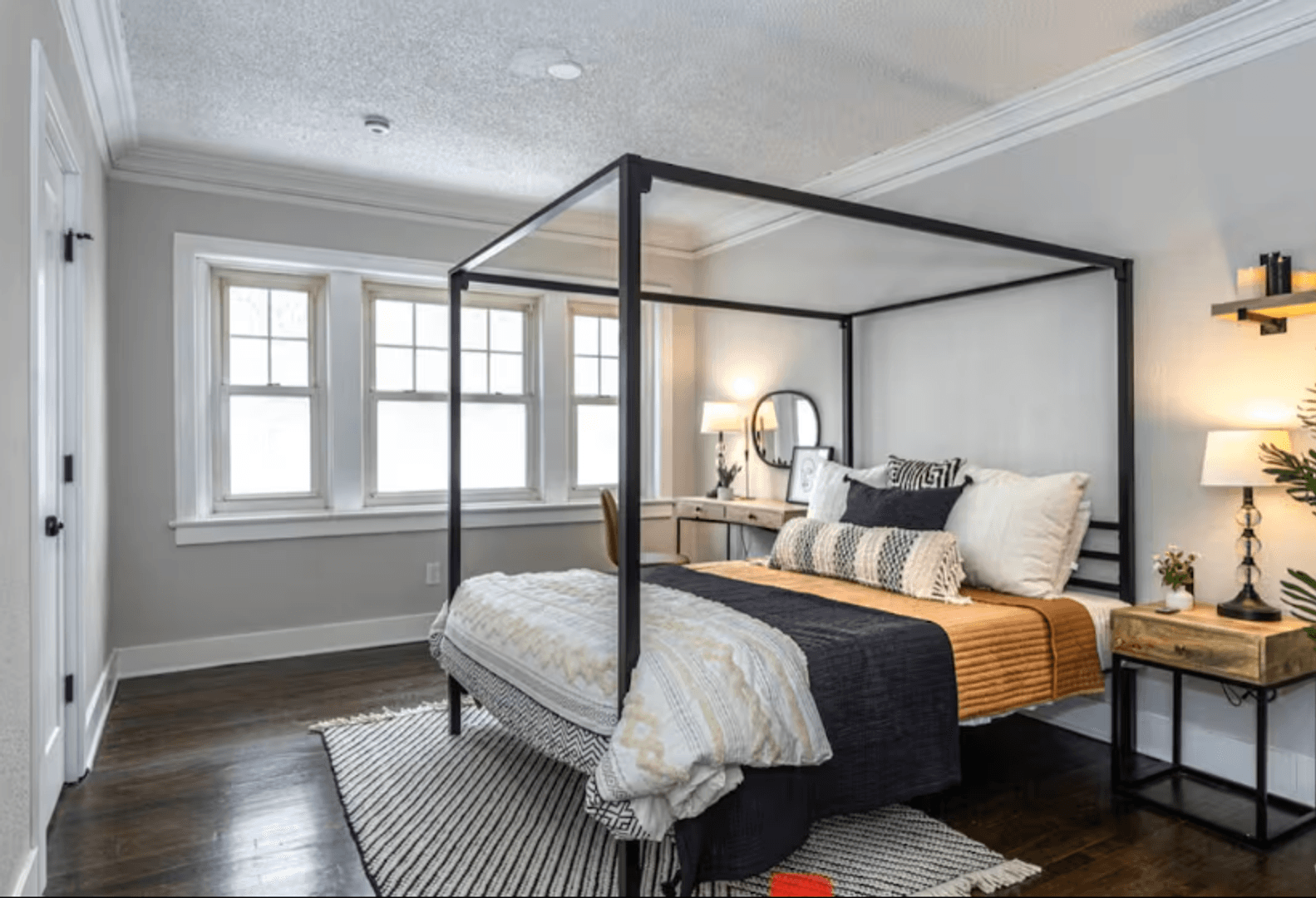 Kansas City Apartment: 409 E Armour Blvd