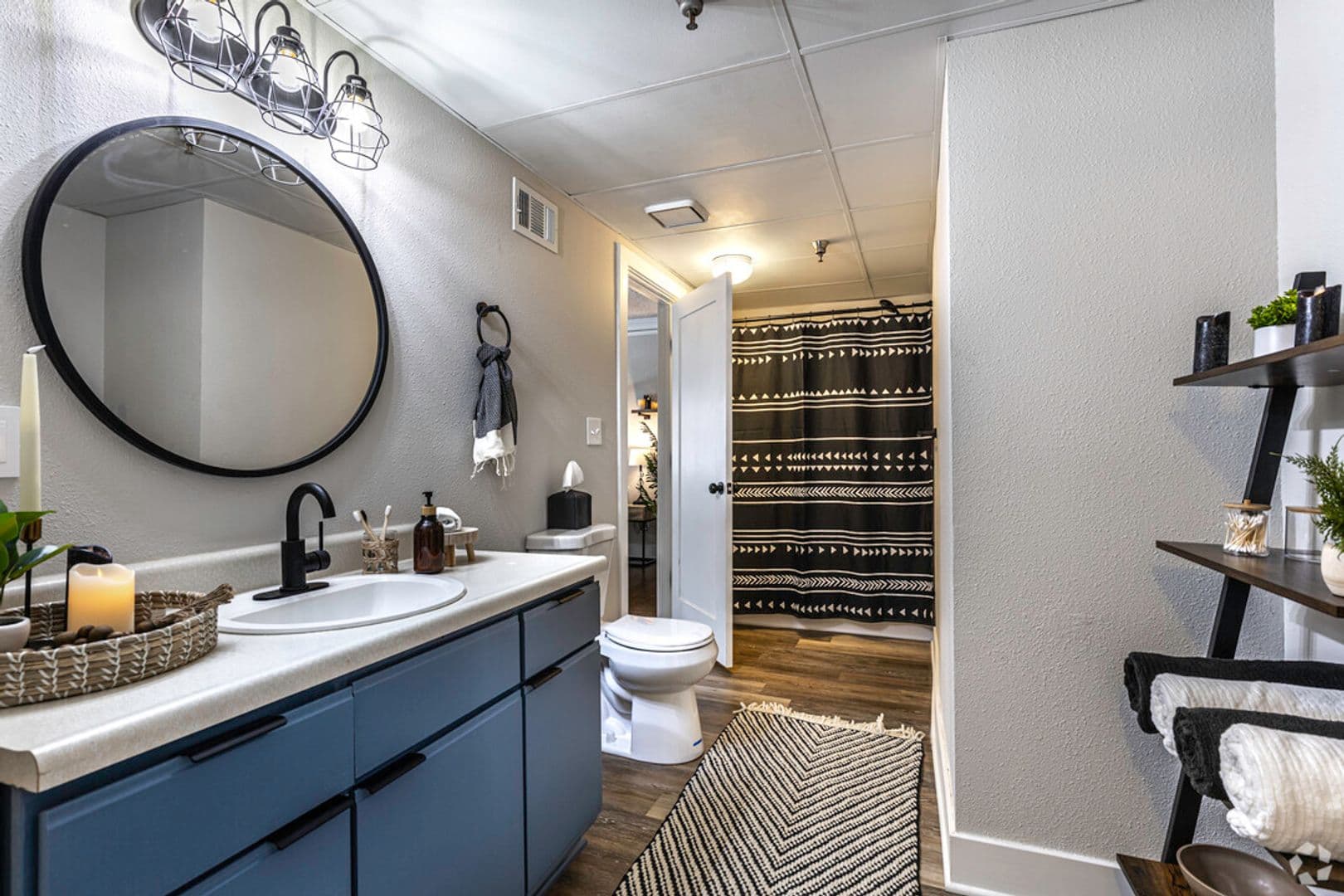 Kansas City Apartment: 409 E Armour Blvd