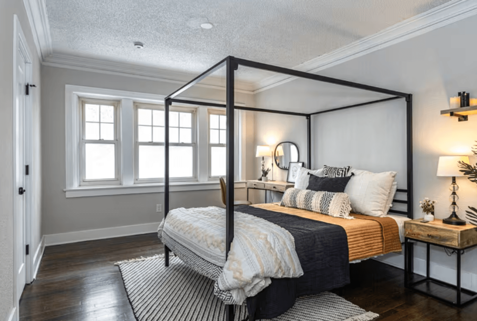 Kansas City Apartment: 409 E Armour Blvd