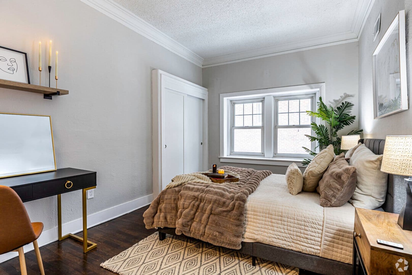 Kansas City Apartment: 409 E Armour Blvd