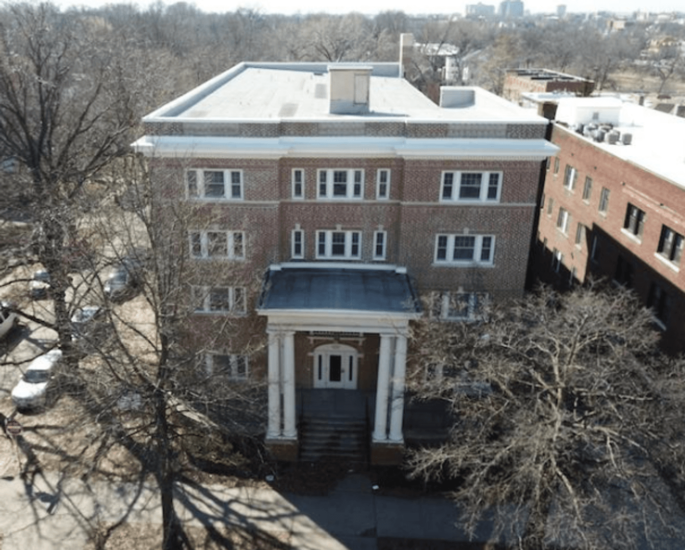 Kansas City Apartment: 409 E Armour Blvd