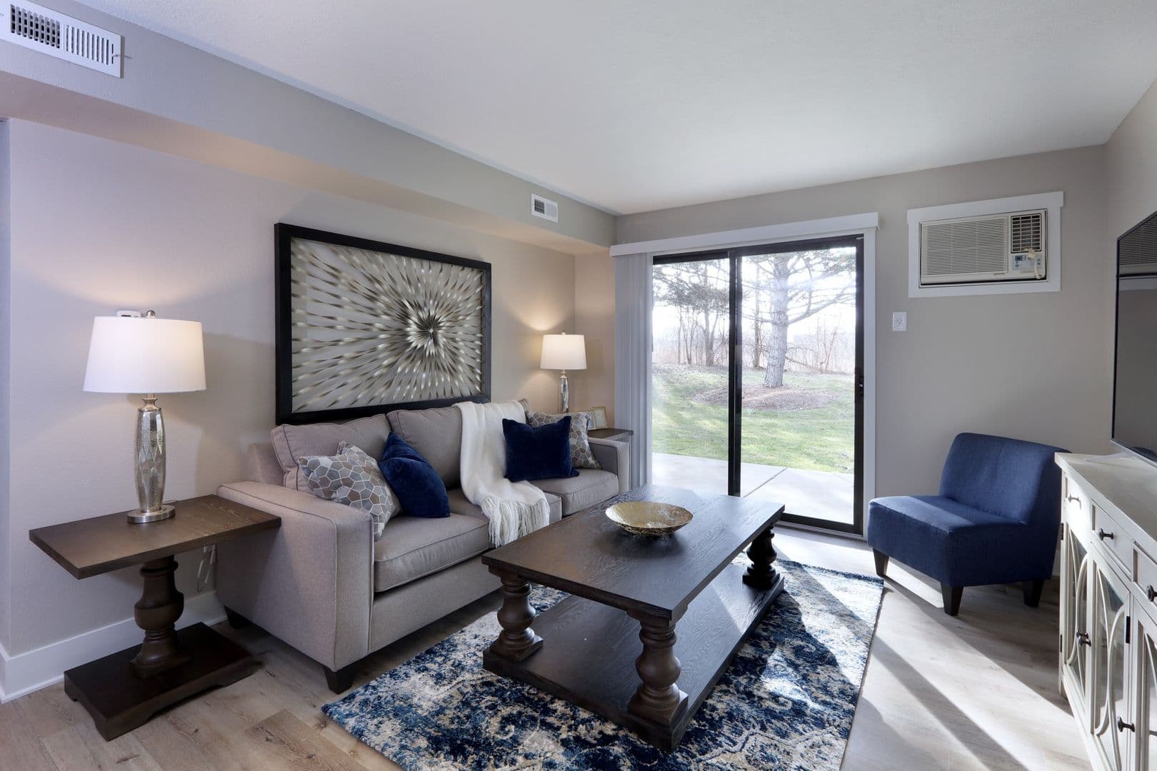 Kentwood Apartment: 3512 E Paris Ave SE