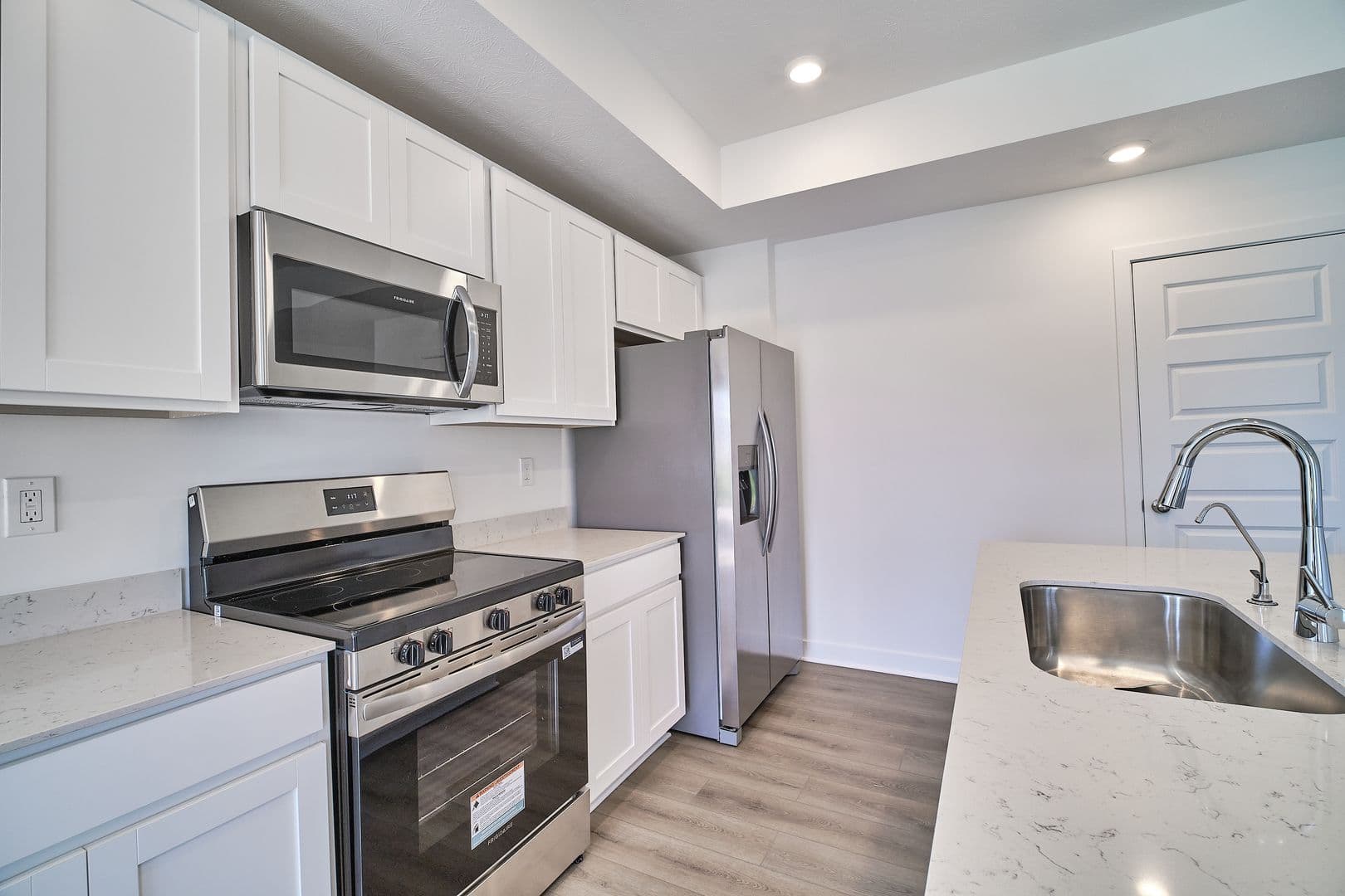 Fortville House: 8699 Maroska Street
