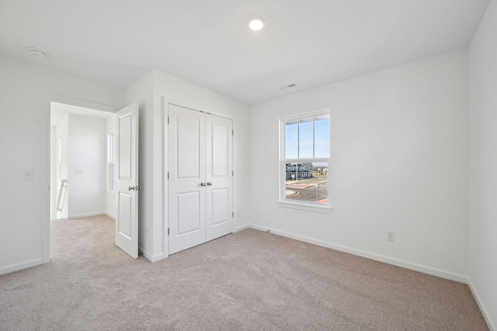 Plainfield House: 2686 Prism Way