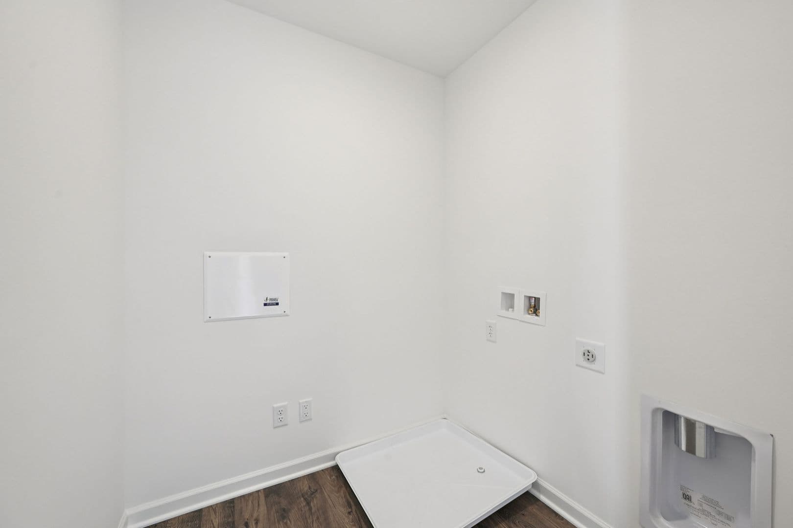 Plainfield House: 2686 Prism Way