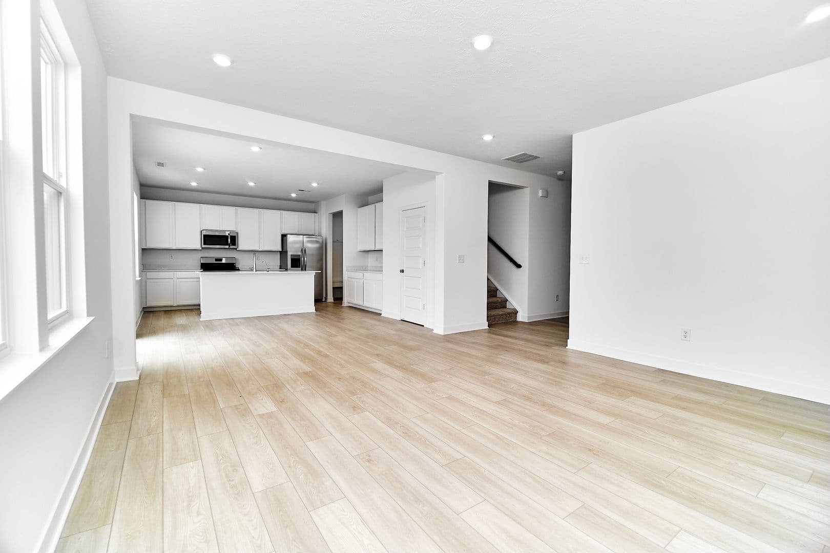 Fortville House: (BEV287) 8603 Georgina Street