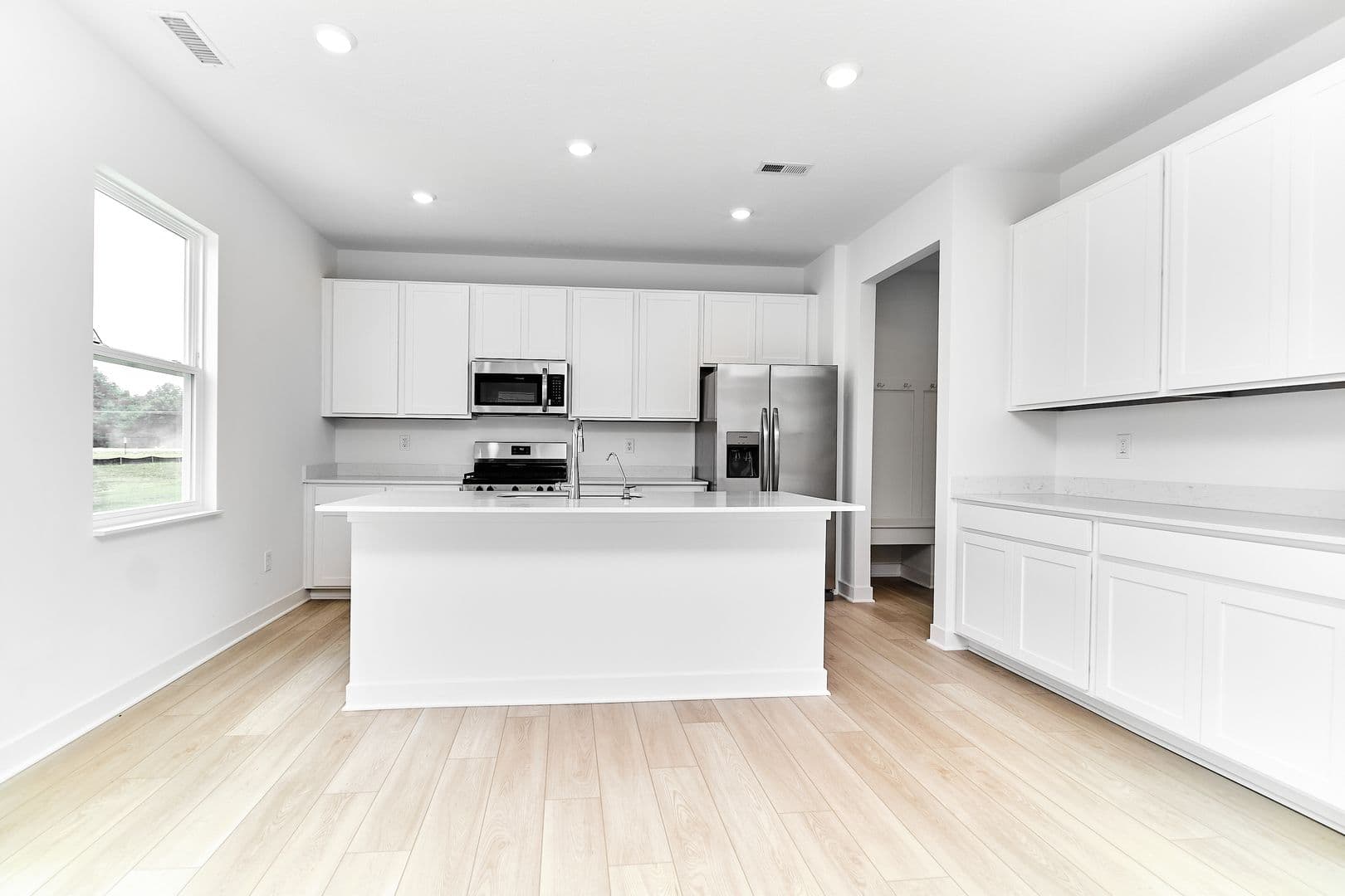 Fortville House: (BEV287) 8603 Georgina Street