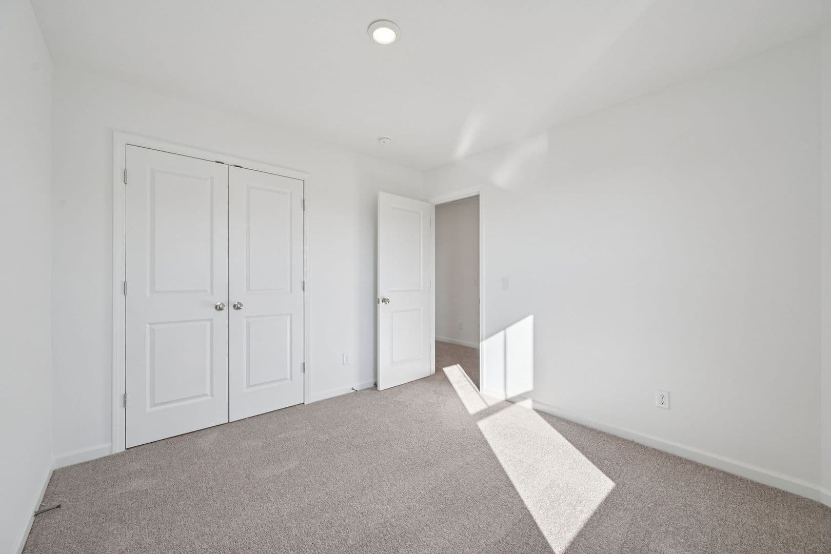 Plainfield House: 2686 Prism Way