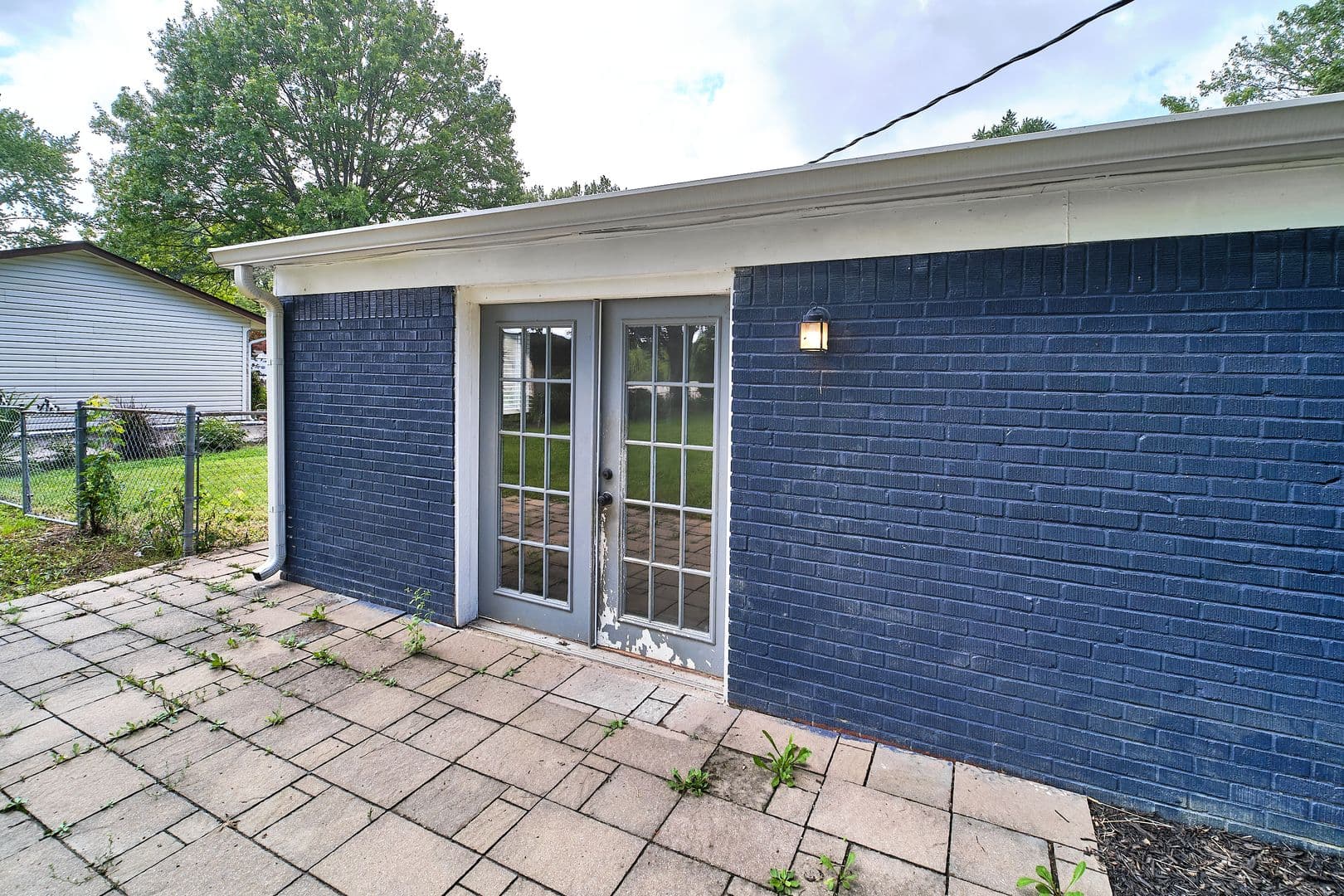 Zionsville House: 635 Lake view Dr.