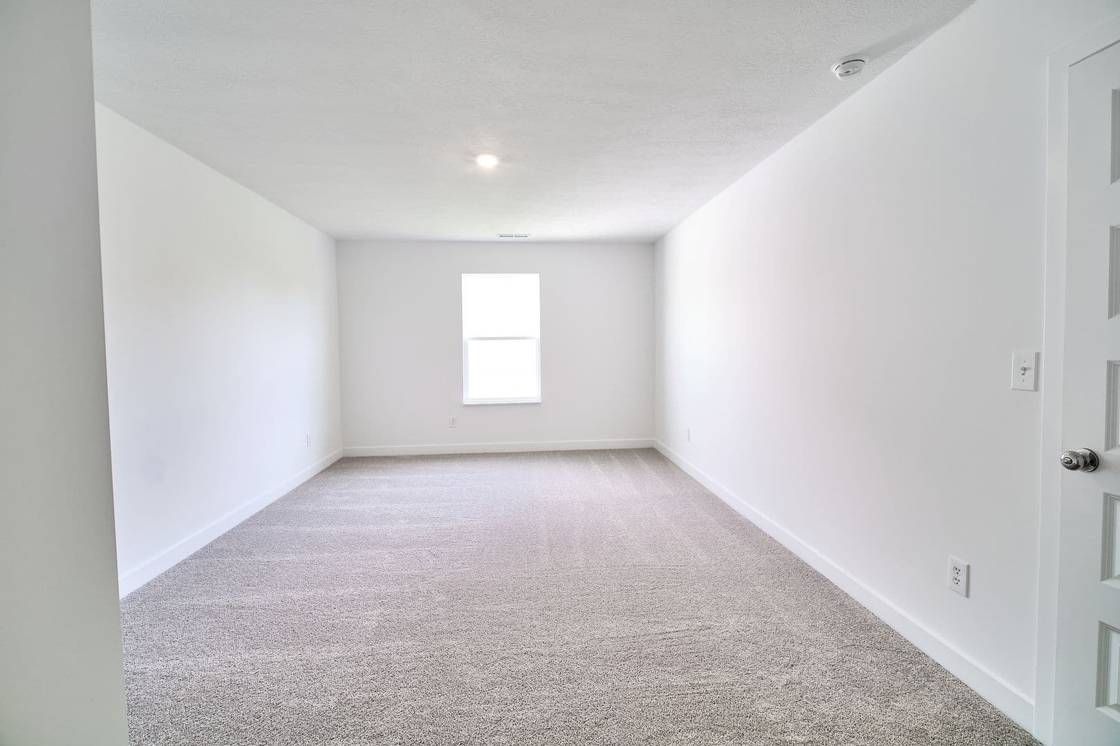 Fortville House: 8699 Maroska Street