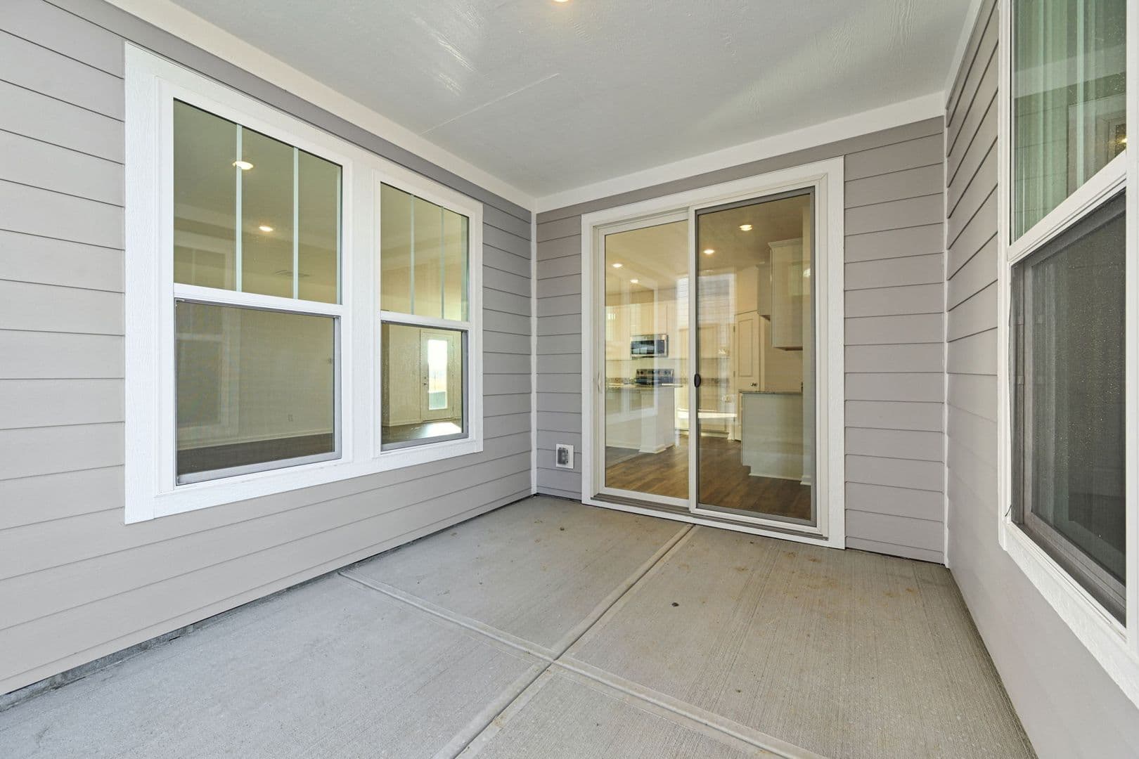 Plainfield House: 2686 Prism Way
