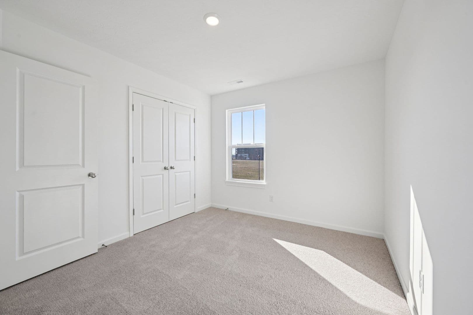 Plainfield House: 2686 Prism Way