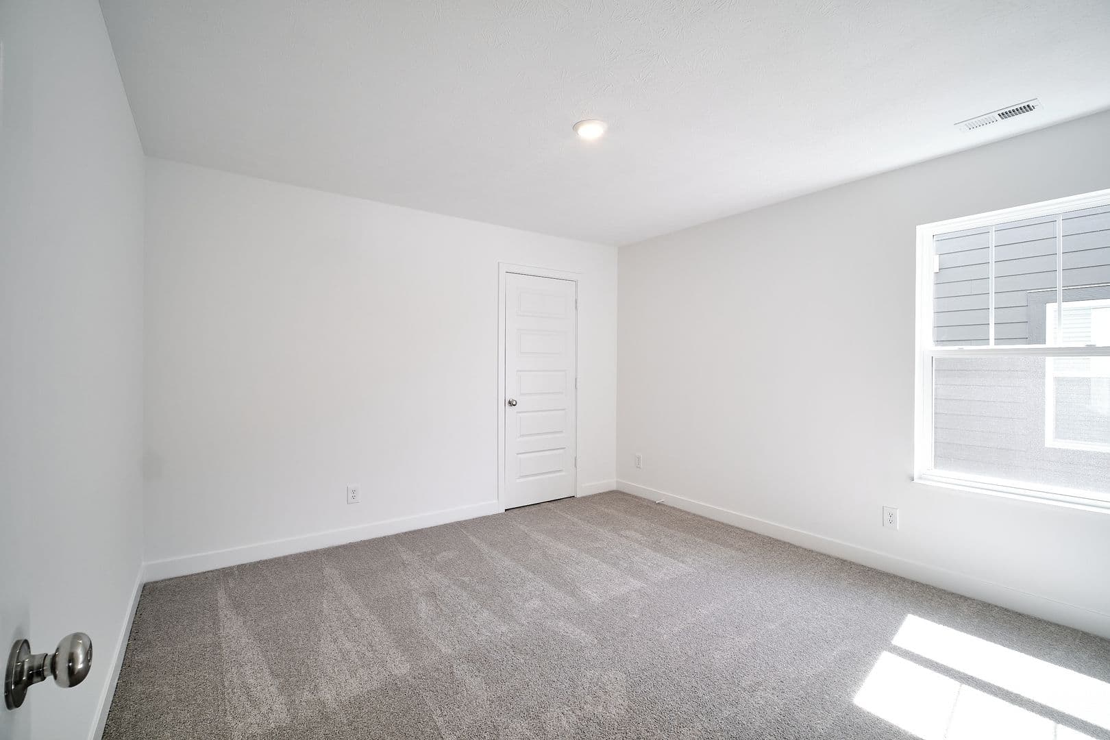 Fortville House: 8699 Maroska Street