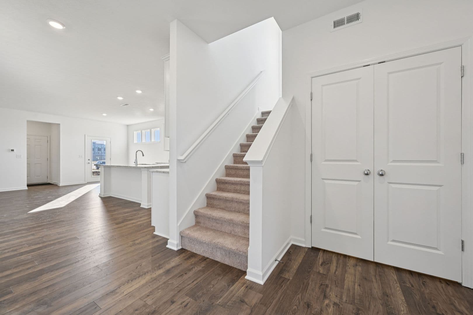 Plainfield House: 2686 Prism Way