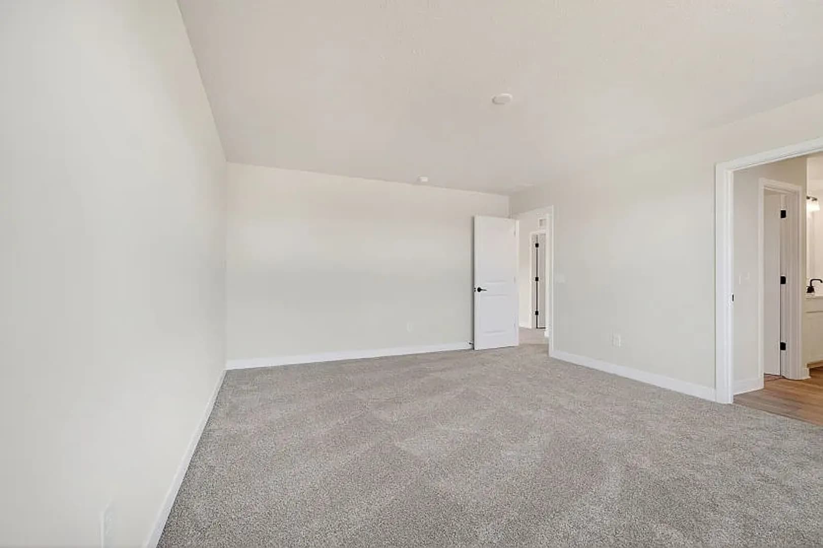 Plainfield House: 2651 Pearson Parkway