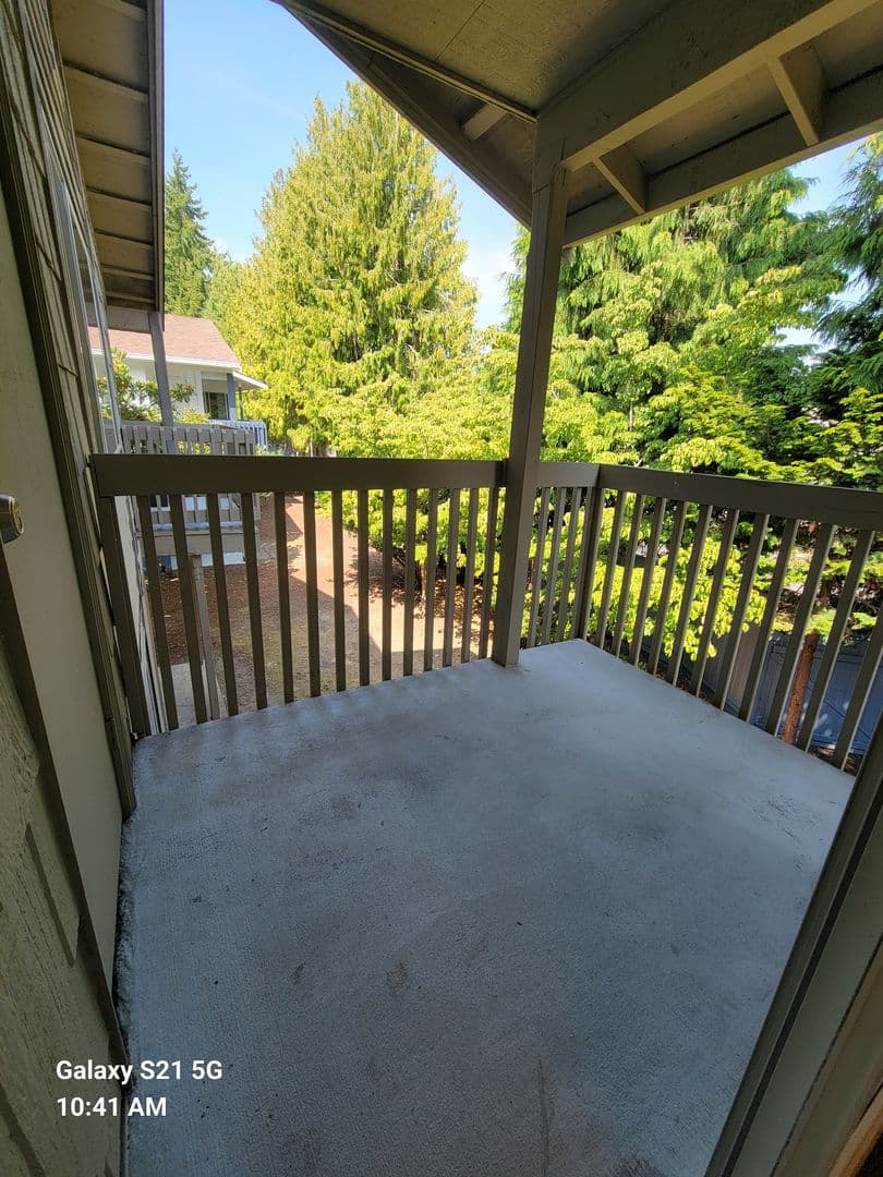 Federal Way Apartment: 2220 SW 337th Pl