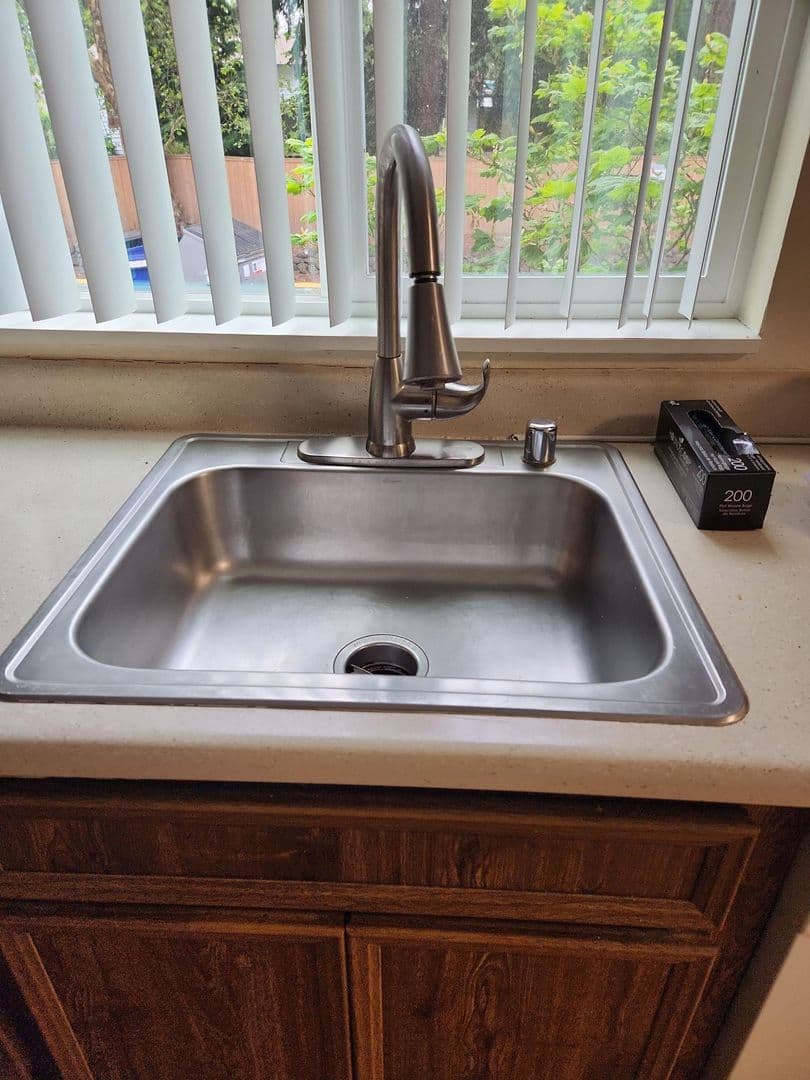 Federal Way Apartment: 2220 SW 337th Pl