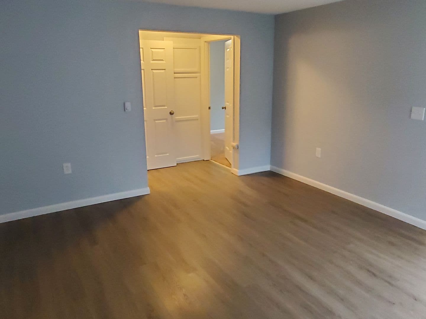 Federal Way Apartment: 2220 SW 337th Pl