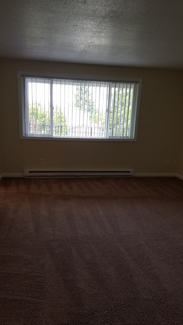Burien Apartment: 13227 Ambaum Blvd. SW