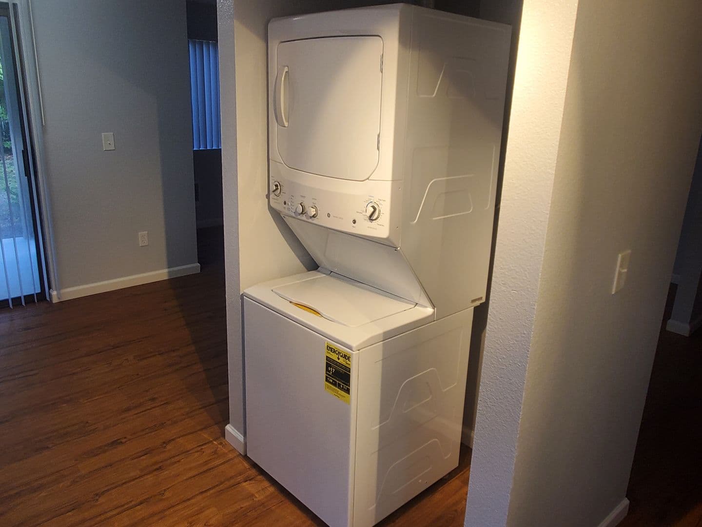 Federal Way Apartment: 2220 SW 337th Pl