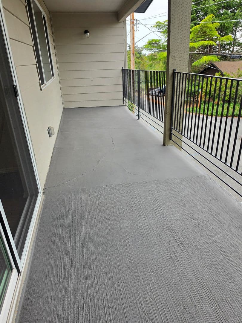 Burien Apartment: 13227 Ambaum Blvd. SW
