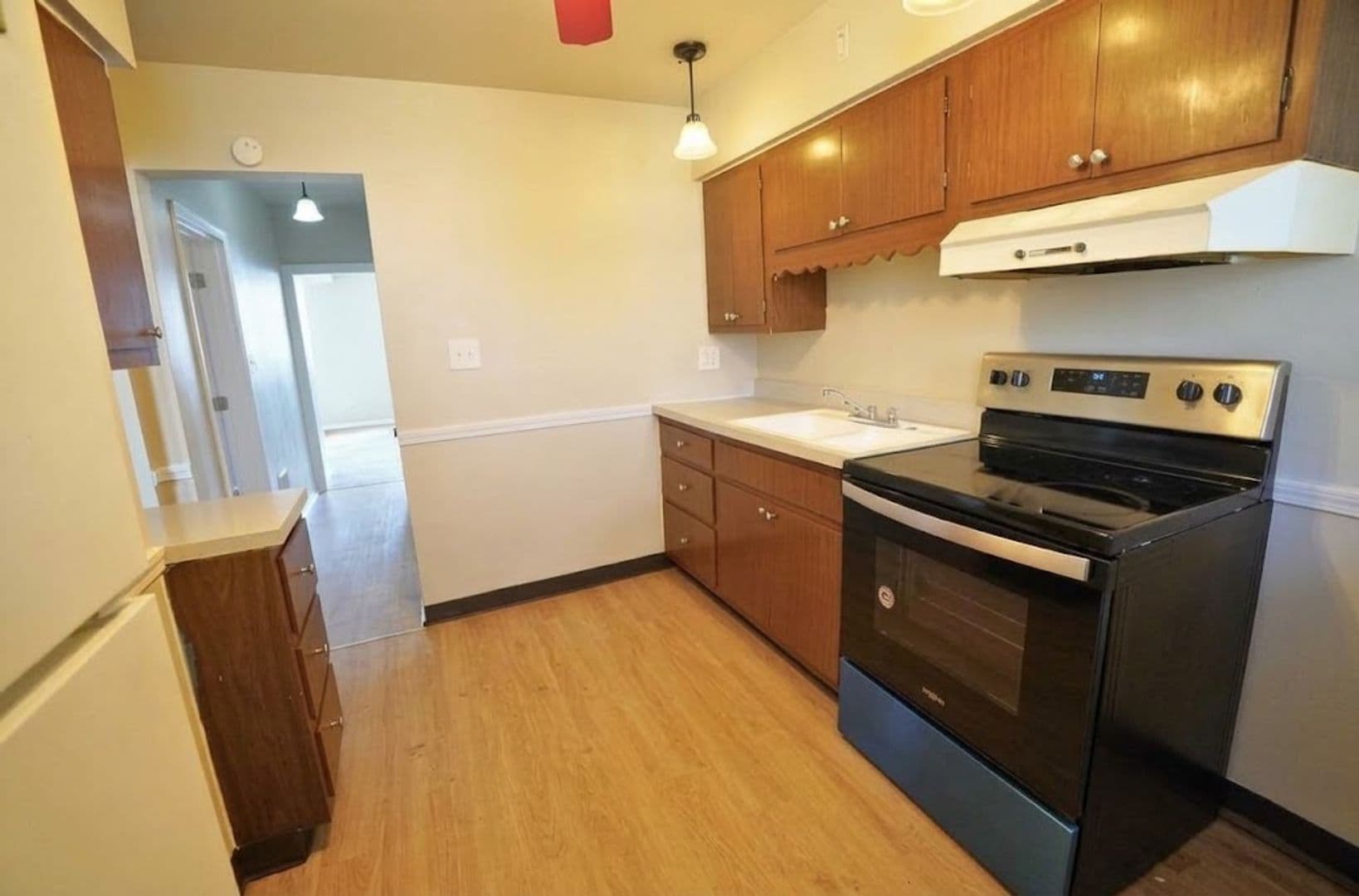 Wilmerding Apartment: 221 5th St
