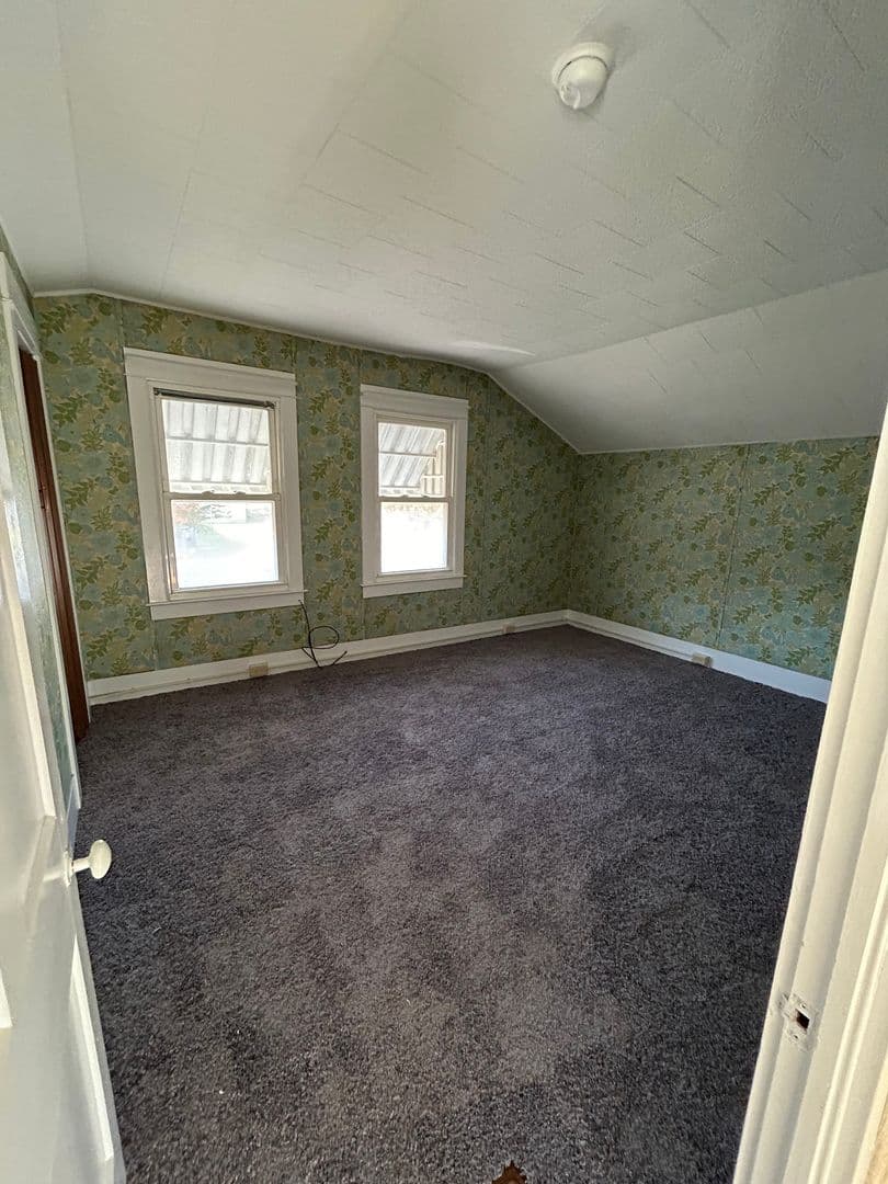 Oswego House: 41 E 6th St.