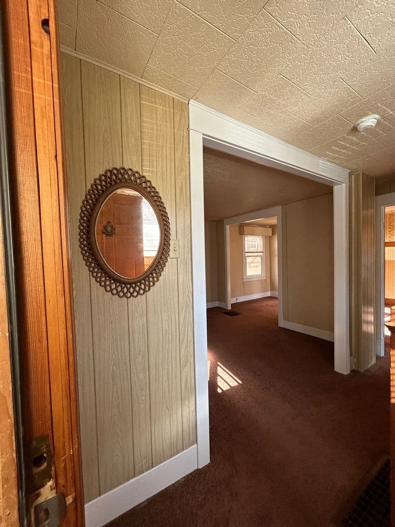 Oswego House: 41 E 6th St.