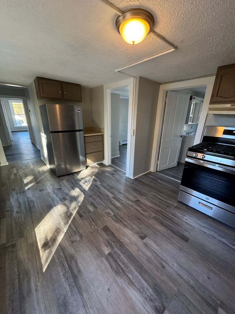 Fulton Apartment: 315 W Broadway