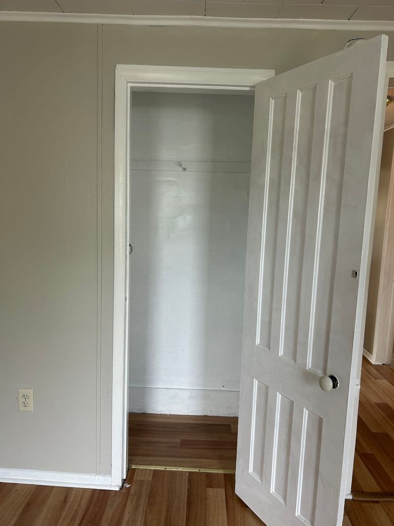 Fulton Apartment: 815 Hannibal St. Apt. 1-2