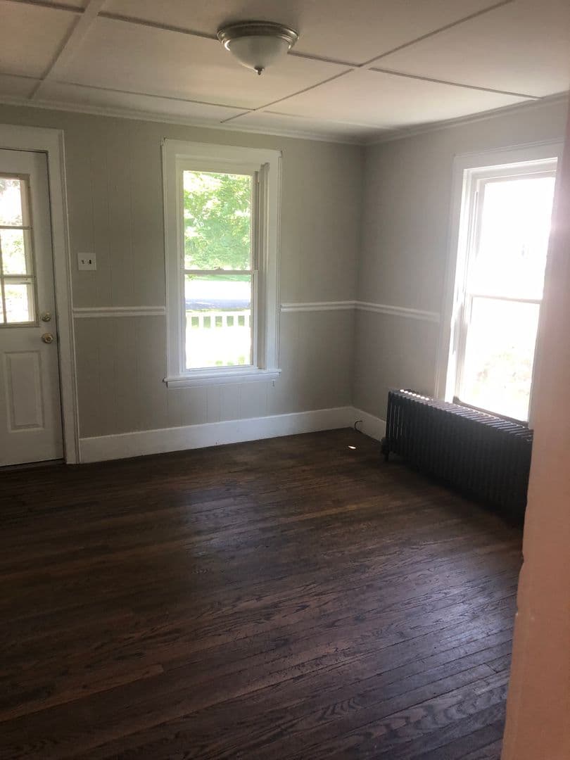 Liverpool House: 209 3rd St.