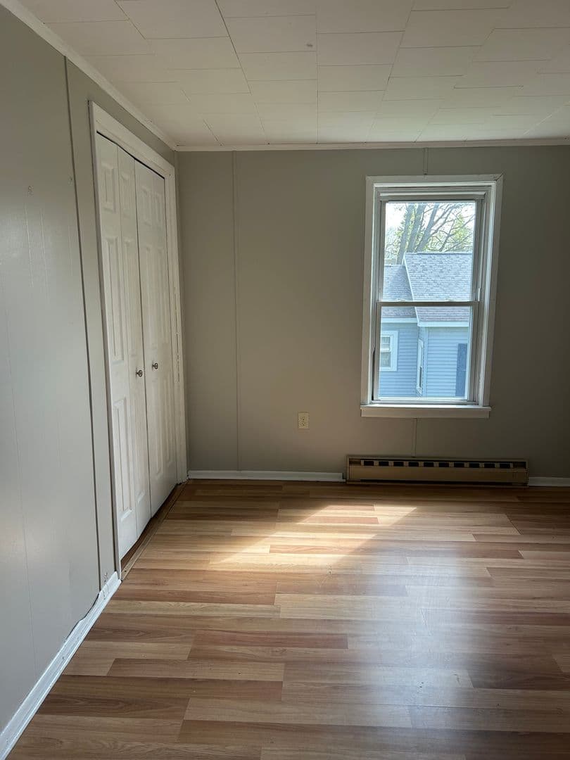Fulton Apartment: 815 Hannibal St. Apt. 1-2