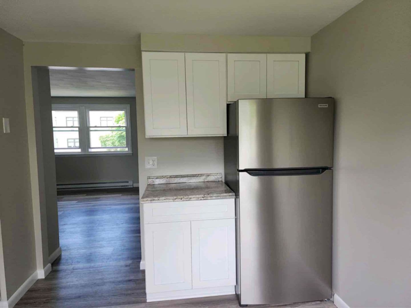 Phoenix Apartment: 12, 14, 18 Park St. Apt. 1-6
