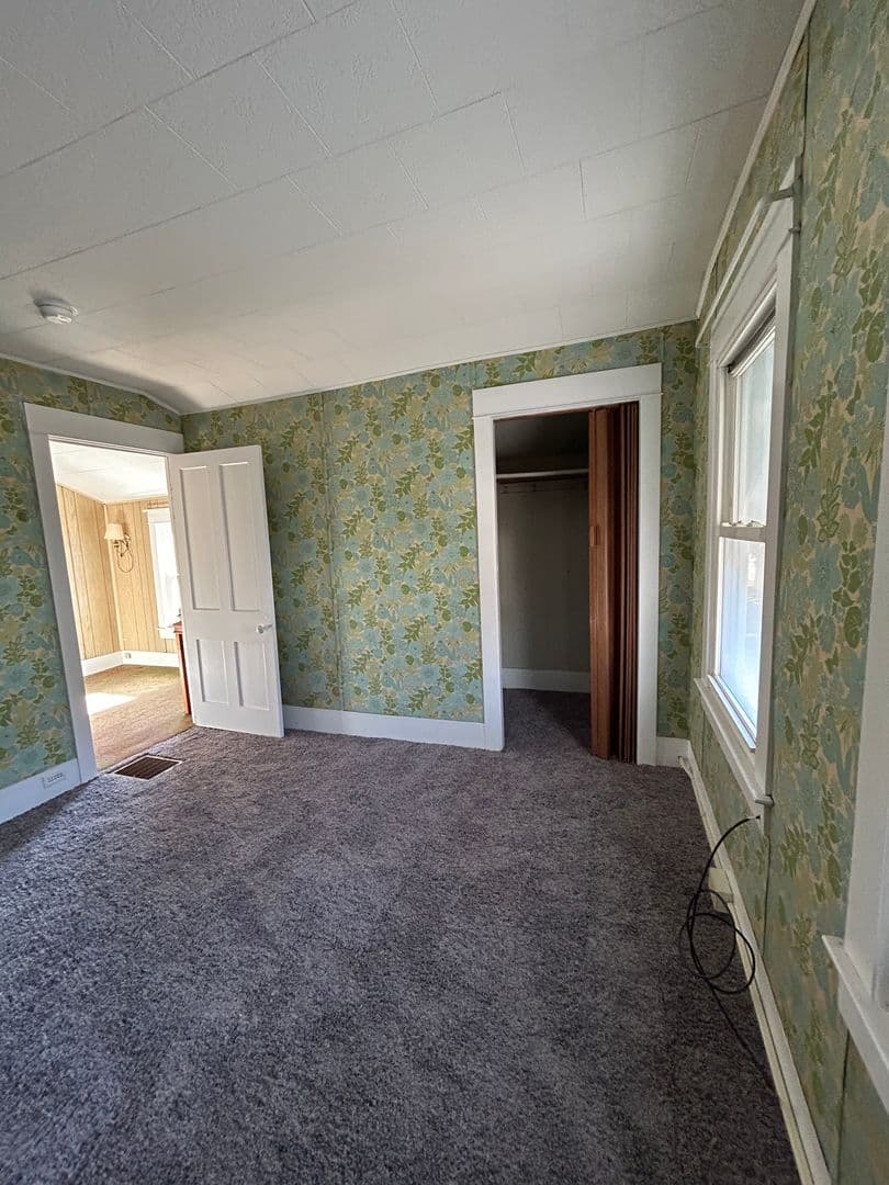 Oswego House: 41 E 6th St.