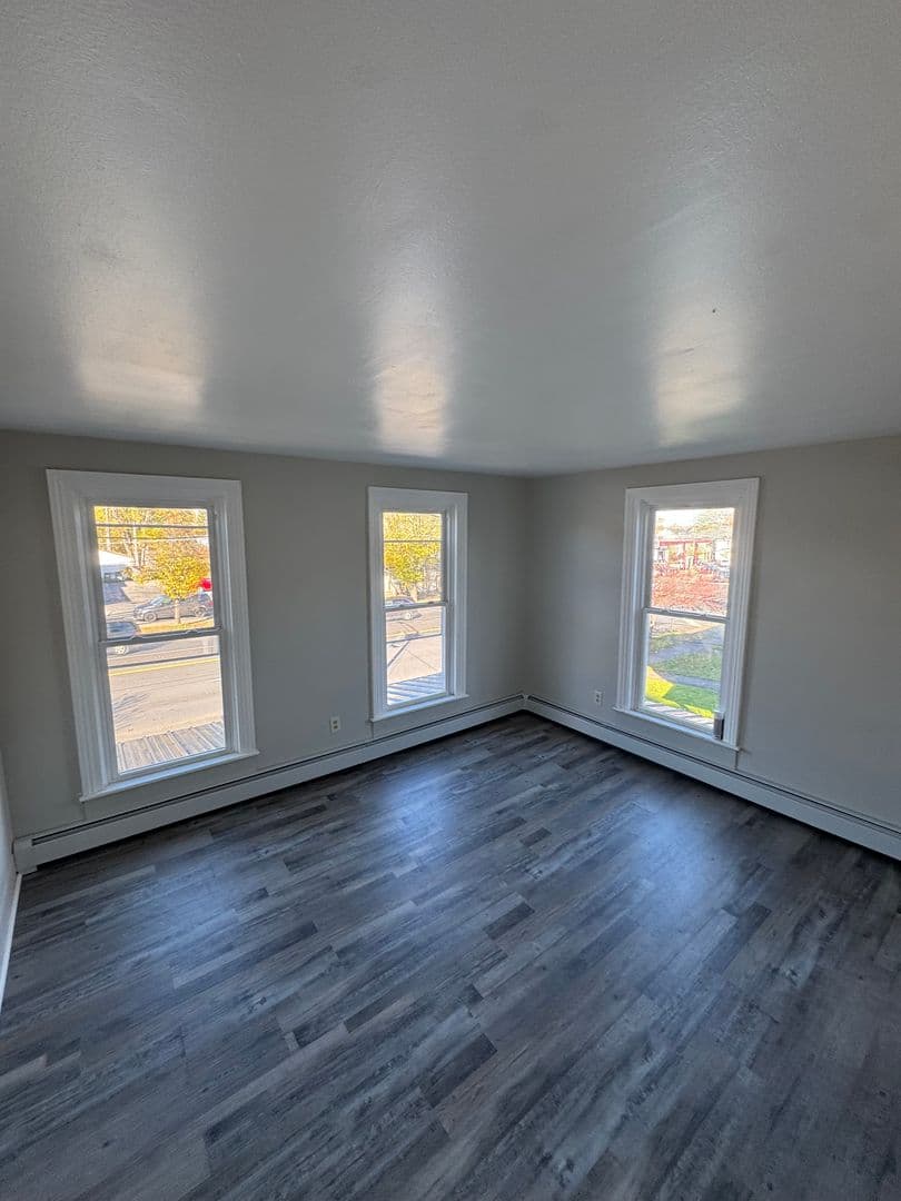 Fulton Apartment: 315 W Broadway