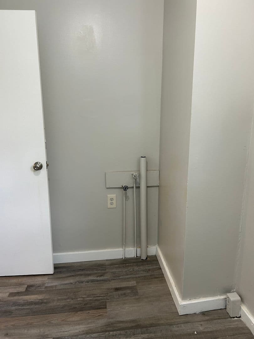 Fulton Apartment: 314 W 5th St S