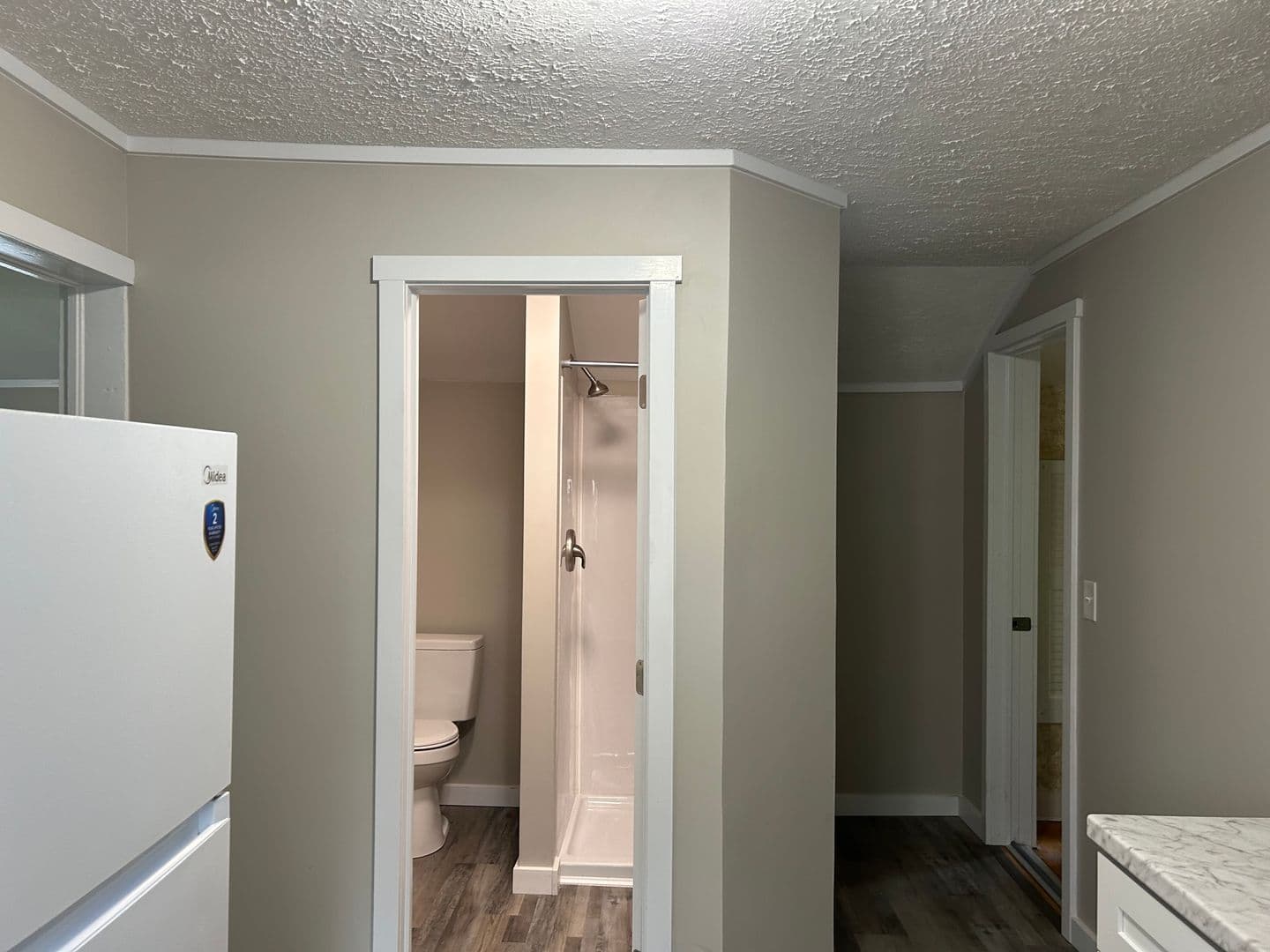 Fulton Apartment: 7 S 4th St