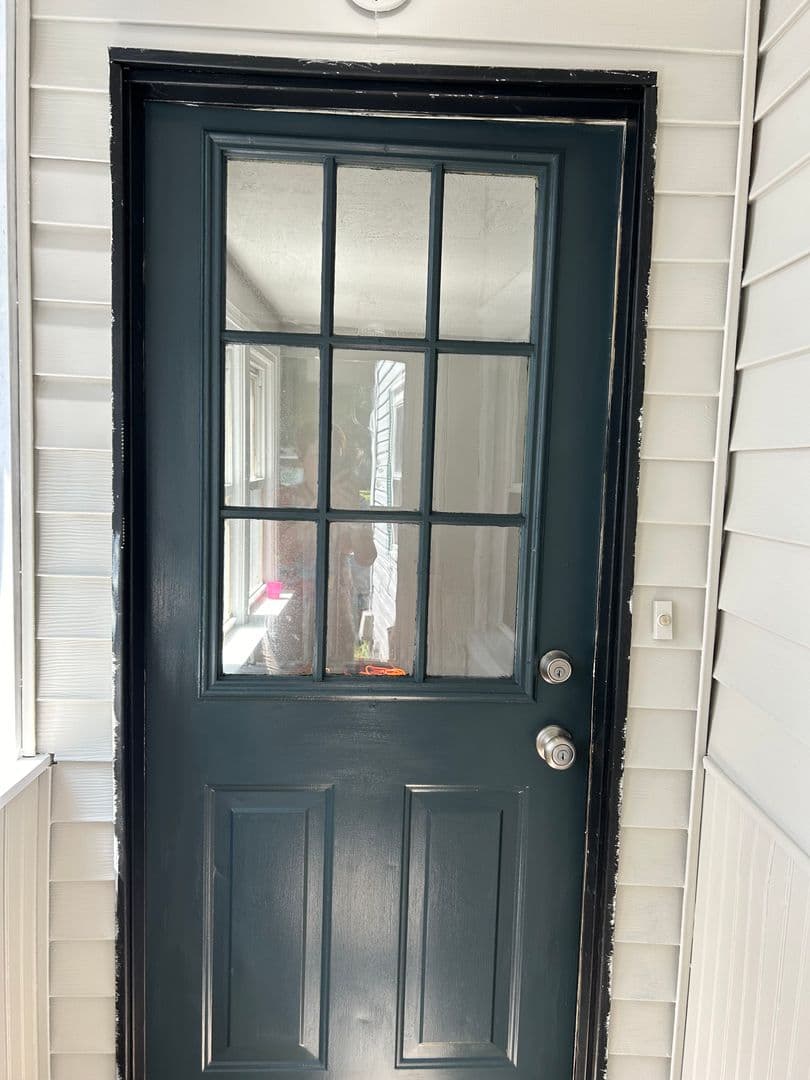 Oswego House: 125 E Utica