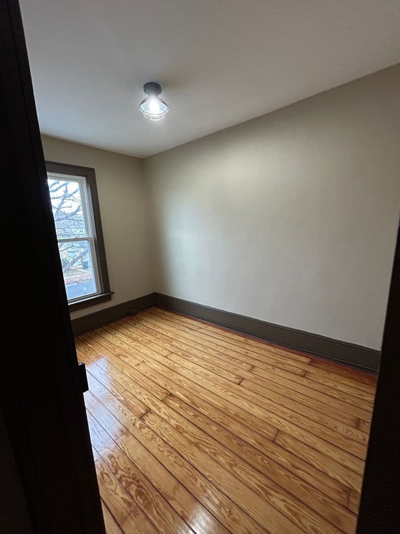 Oswego House: 140 E 9th St.