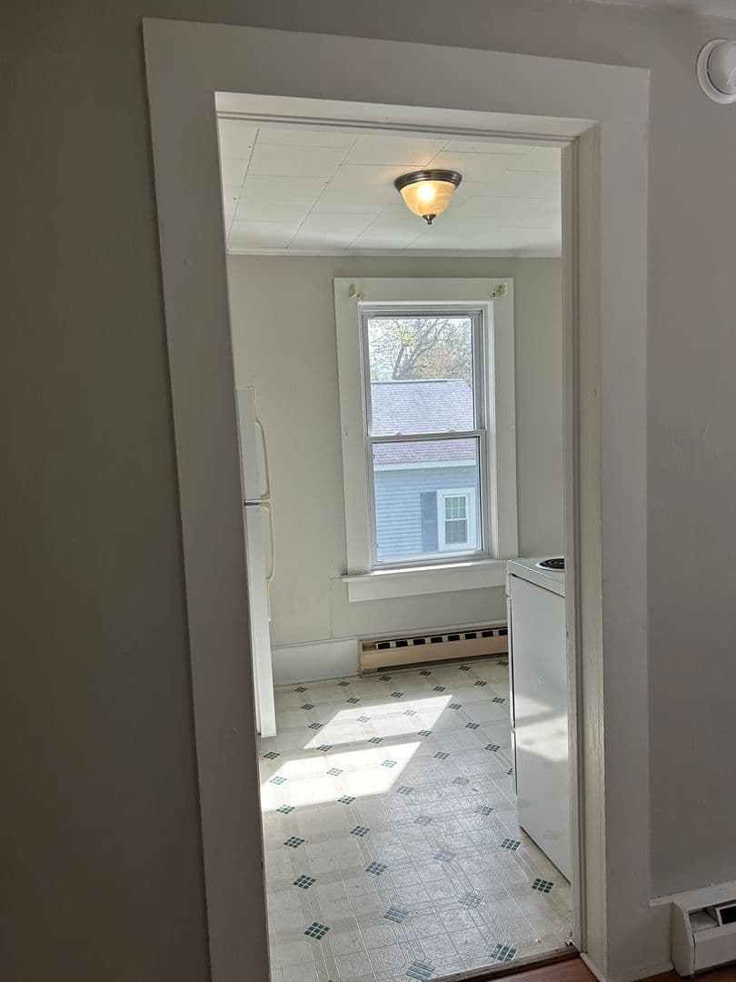 Fulton Apartment: 815 Hannibal St. Apt. 1-2