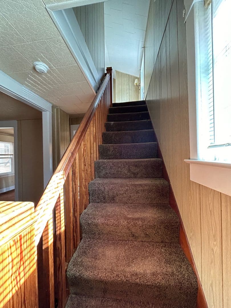 Oswego House: 41 E 6th St.