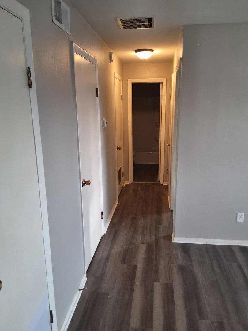 Peoria Apartment: 7217 N University St,